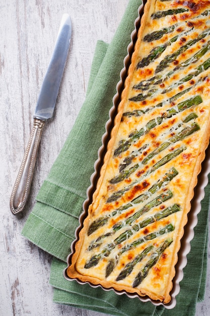 Crostata salata con pecorino e pancetta