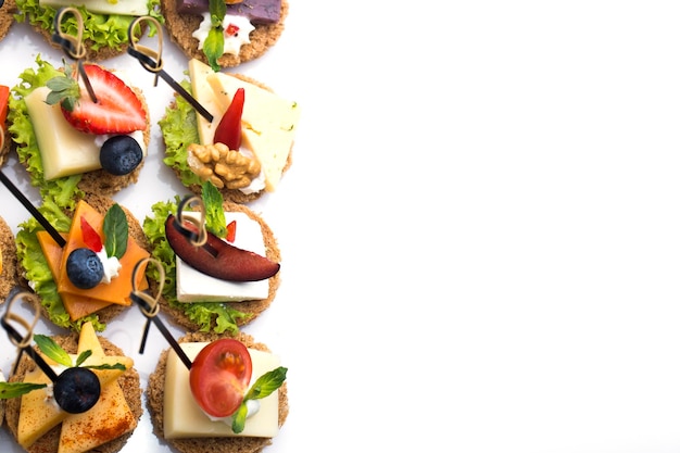 Crostino o crostini? Ideale come aperitivo.