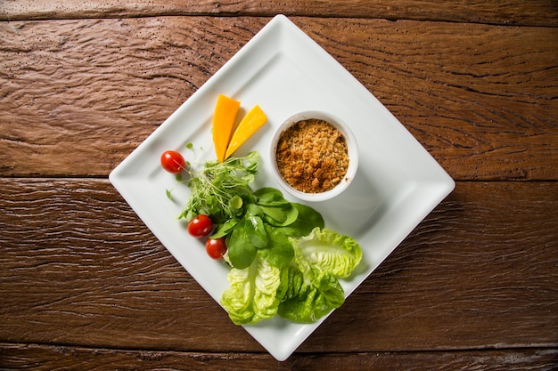 Crumble con insalata