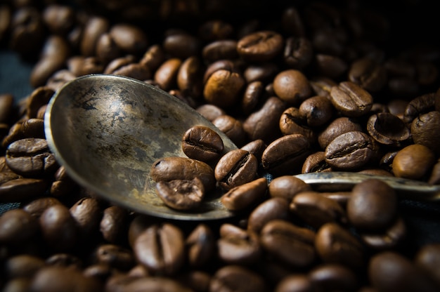 Cucchiaio in chicchi di caffè.