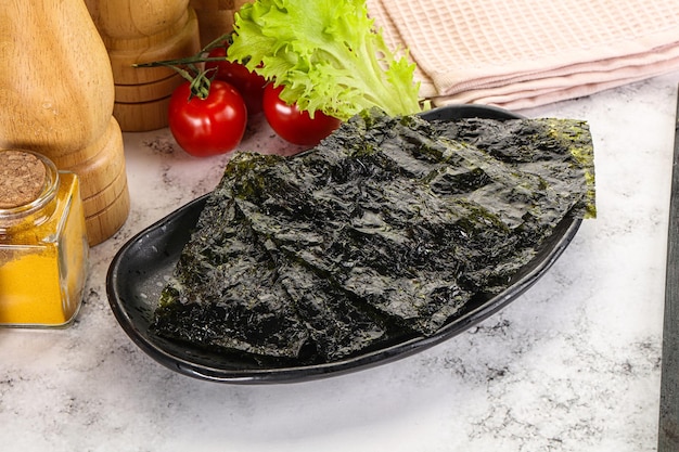 Cucina coreana patatine Nori nella ciotola