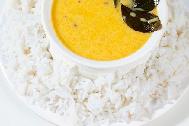 Cucina tradizionale indiana Kadhi Chawal