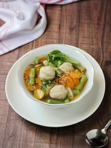 Cucina tradizionale indonesiana, sayur sop o zuppa di verdure