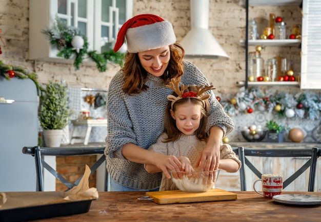 Cucinare i biscotti di Natale