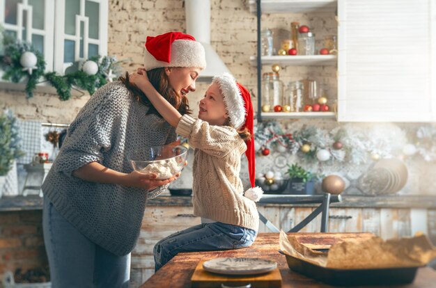 Cucinare i biscotti di Natale