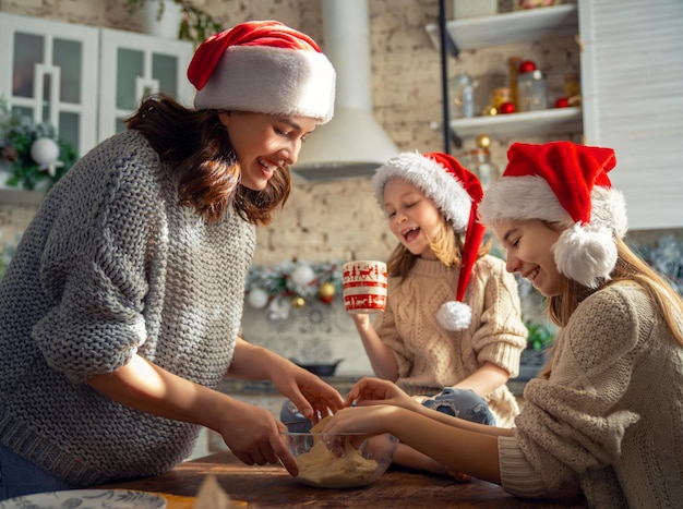 Cucinare i biscotti di Natale