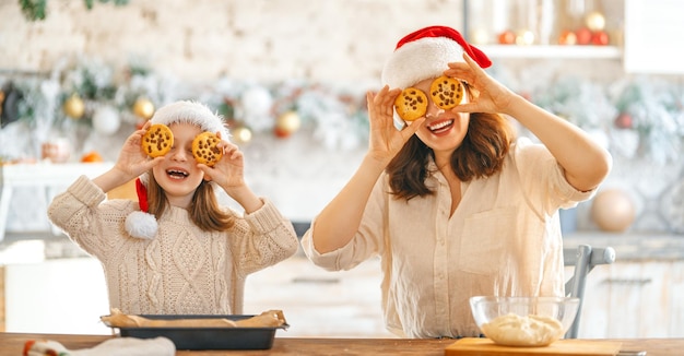 Cucinare i biscotti di Natale