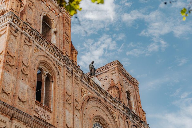 Cuenca Ecuador Centro Calderon Parco Nuova Cattedrale