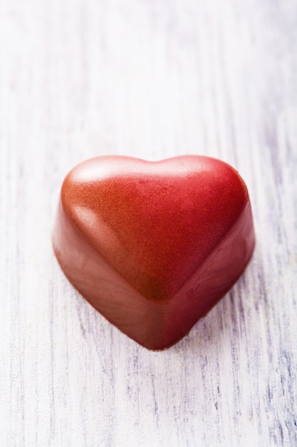 Cuore di cioccolato rosso per San Valentino