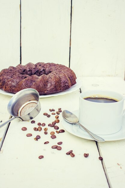 Cupcake al cioccolato con caffè. Messa a fuoco selettiva