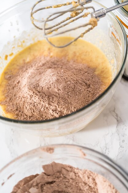 Cupcake Red Velvet con glassa di ganache al cioccolato bianco