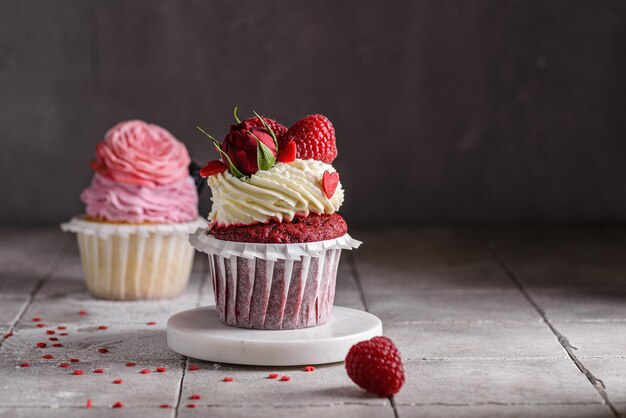 cupcake red velvet con lamponi e panna