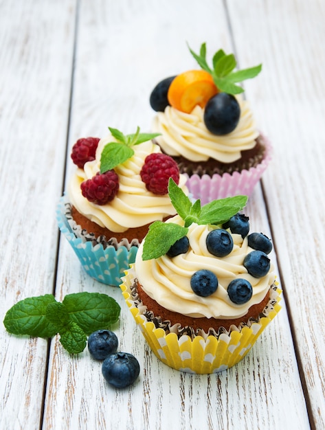 Cupcakes con bacche fresche