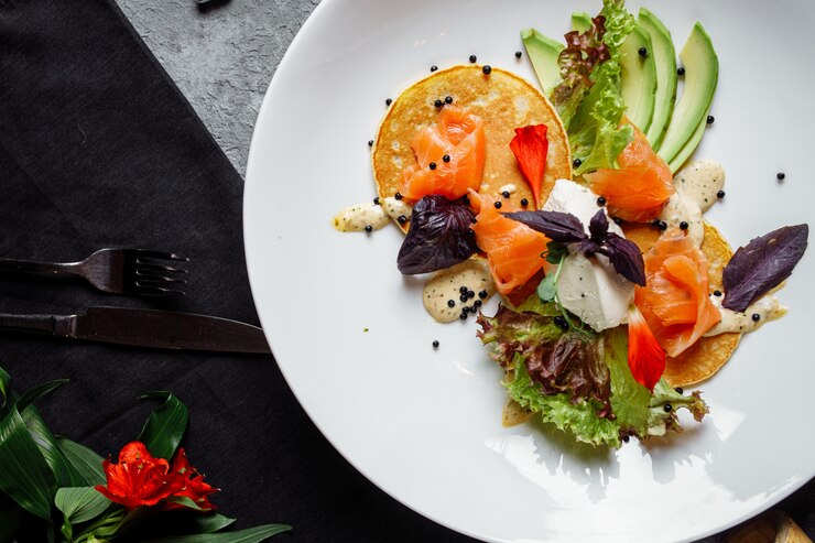Foto cupcakes verdi con avocado e salmone