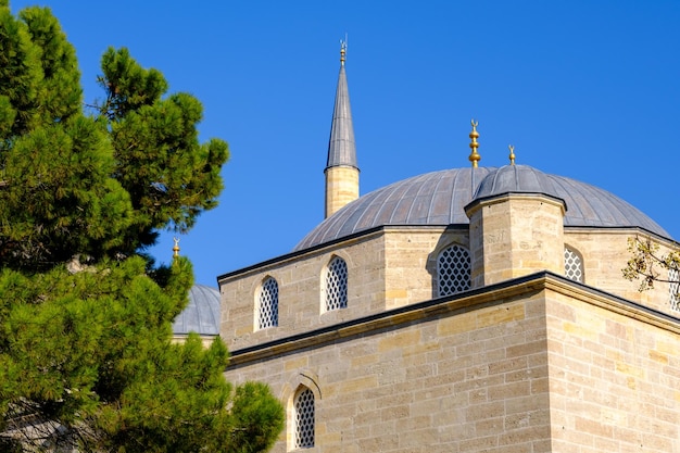 Cupola e minareto di una moschea storica