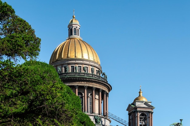 Cupole della Cattedrale di Sant'Isacco a San Pietroburgo Russia 2022