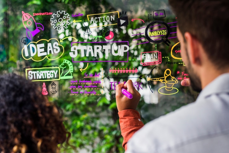 Photo curah pendapat ide startup di jendela