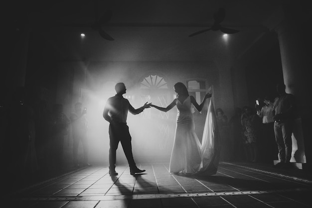 Danzare attraverso la notte