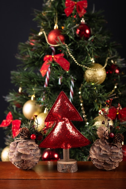 Decorazione albero di Natale rosso Natale sfocato