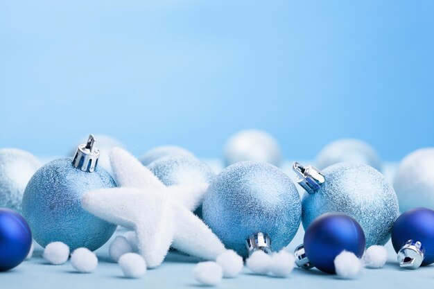 Decorazione blu delle palle di natale