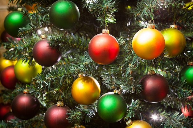 Decorazione dell'albero di Natale per la festa e la celebrazione