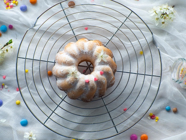 Decorazione della torta per la festa della mamma