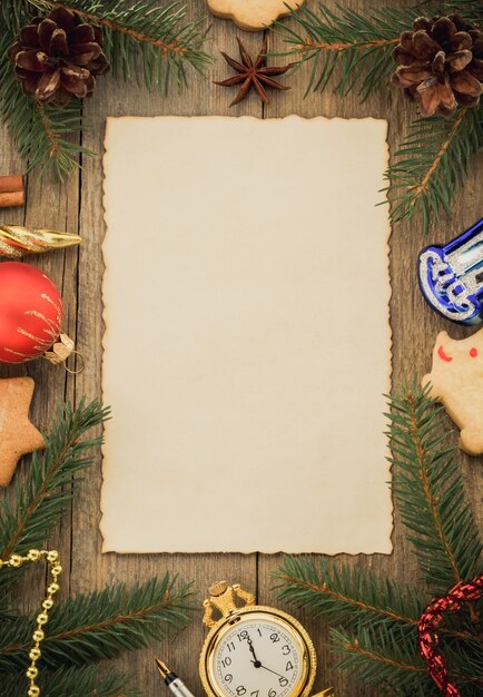 Decorazione di Natale su uno sfondo di legno