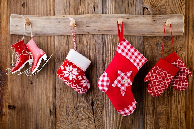 Decorazioni festive su legno