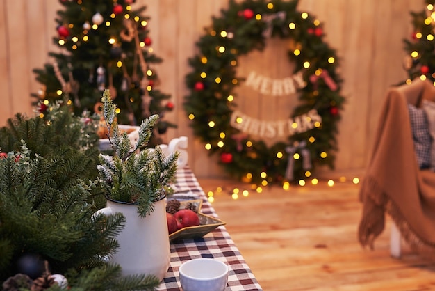 Decorazioni per il cortile di Capodanno e Natale Ghirlanda di albero di Natale e regali