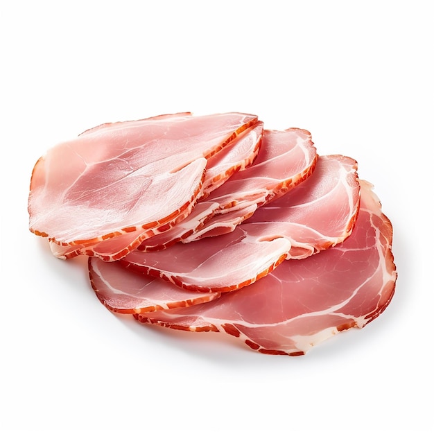 Delicate fette di prosciutto quattro pezzi su sfondo bianco