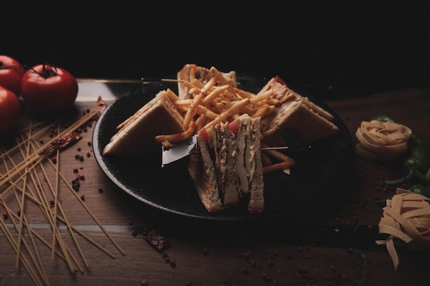 Deliziosa colazione con toast turco tradizionale