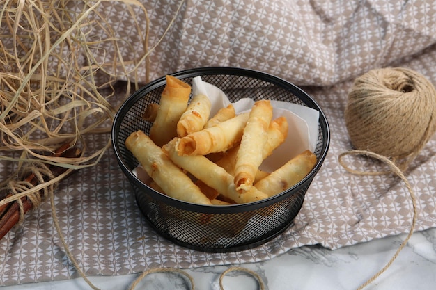 deliziosa pasta sfoglia con ripieno di formaggio