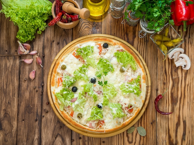 Deliziosa pizza italiana in un ristorante