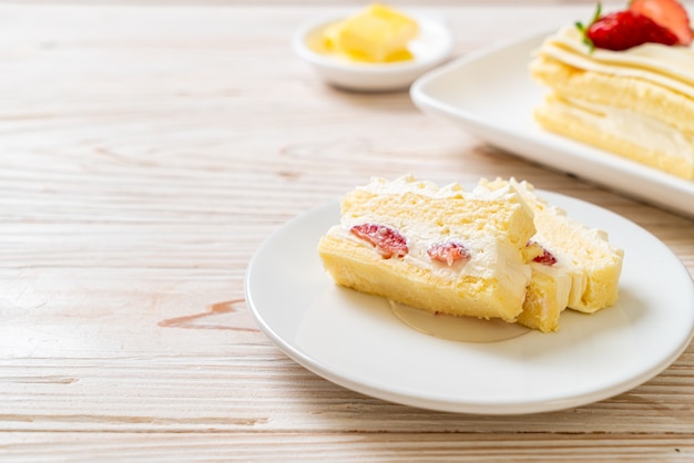 Deliziosa torta corta alla fragola