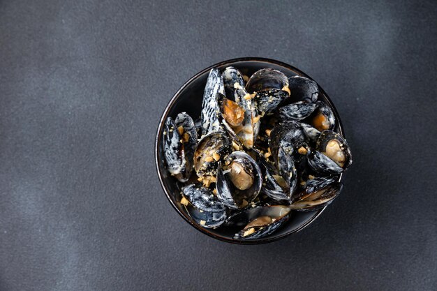 deliziose cozze cotte in salsa.