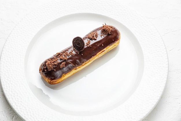 deliziosi dessert eclair dallo chef