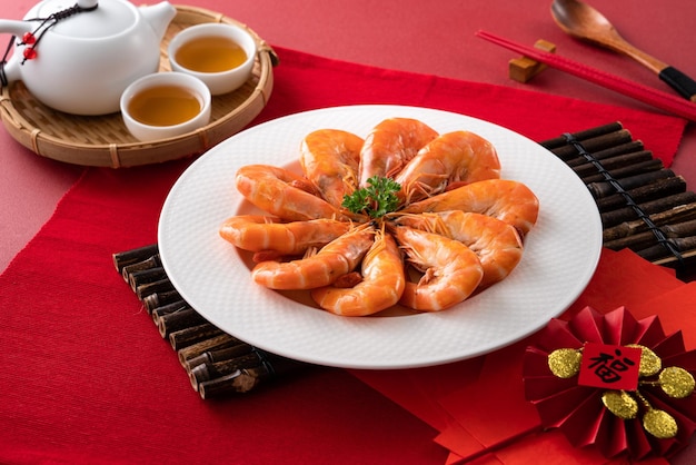 Deliziosi gamberi imbevuti di vino cinese per i piatti del capodanno lunare
