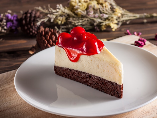 Delizioso brownie alla ciliegia cheesecake