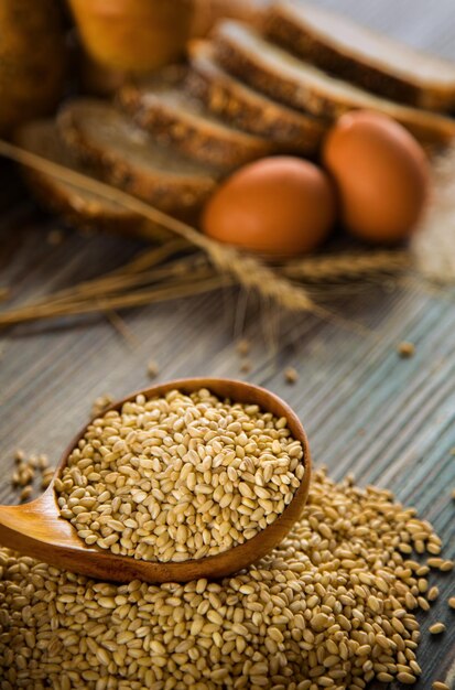 Delizioso concetto di cibo pane fresco