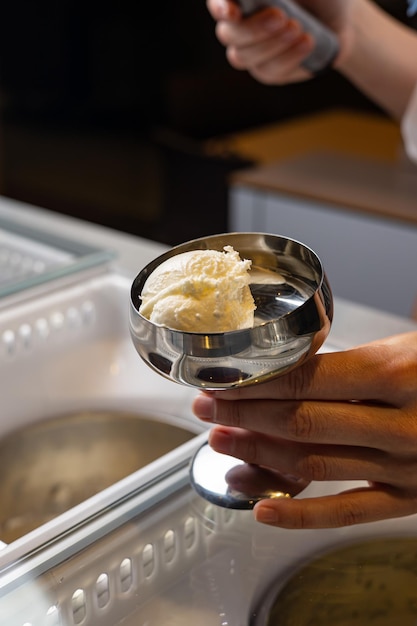 Delizioso gelato in un negozio di dolci Closeup