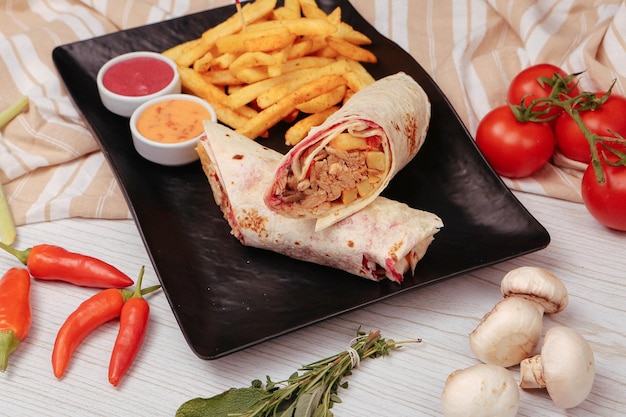 delizioso panino con kebap turco di carne dura