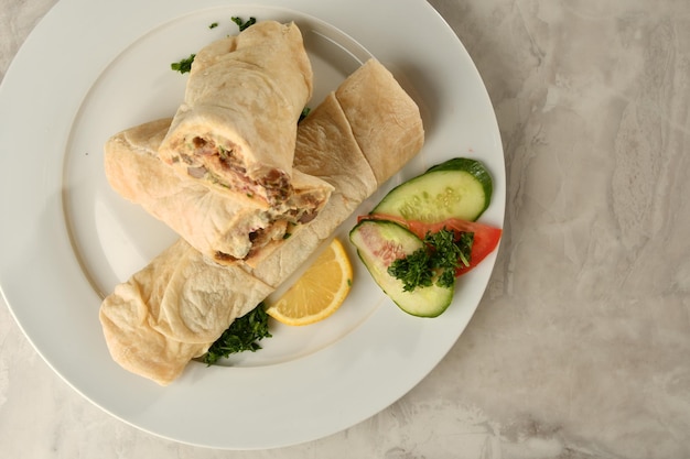 delizioso panino con shawarma di pollo, deliziosi pasti da fast food, ristoranti arabi