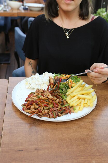 Delizioso pasto di carne sul tavolo