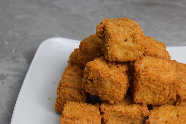 Delizioso Tofu Fritto Sul Piatto