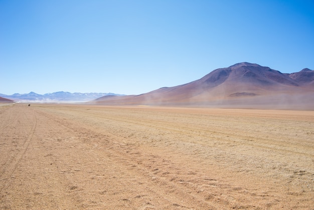 Deserto sabbioso tratto sulle Ande boliviane