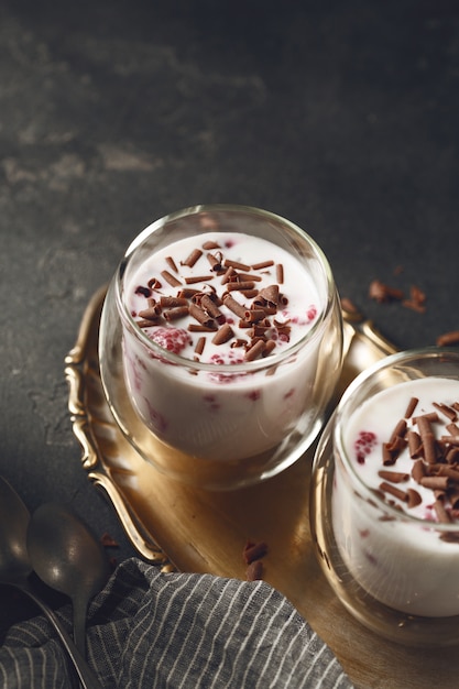 Dessert al cioccolato al latte dolce