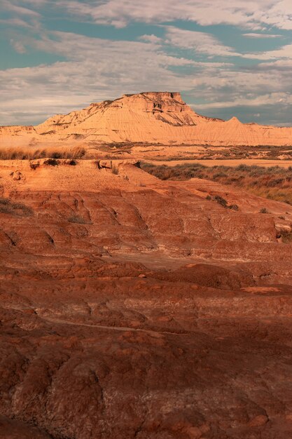 Dessert di Badlans of Navarra (Bardenas Reales de Navarra) nel sud dei Paesi Baschi