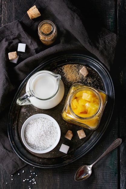 Dessert di tapioca con mango