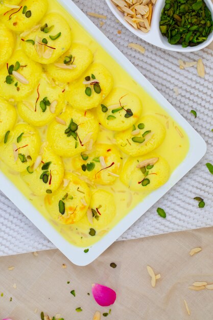 Dessert speciale tradizionale indiano Ras Malai