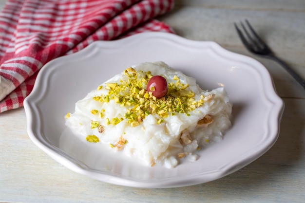 Dessert turco tradizionale del Ramadan Gullac